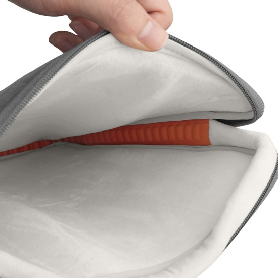 ‏حقيبة لابتوب GT7 من سلسلة إكسترا أورديناري (14 بوصة)